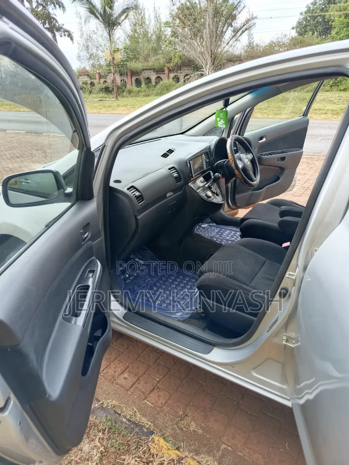 Toyota Wish 2006 Silver