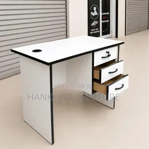 Office Study Desk – Compact Design for Home Workspaces