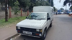 Nissan Pick-Up 1997 White
