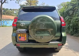 Toyota Land Cruiser Prado 3.0 TD 2012 Green