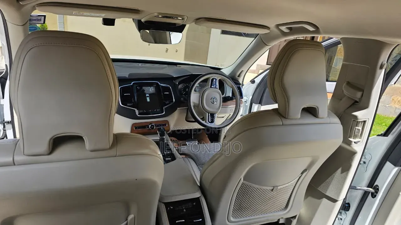 Volvo XC90 2019 White