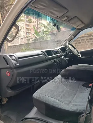 Toyota HiAce 2019 White