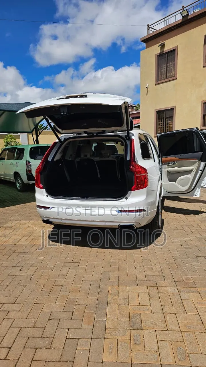 Volvo XC90 2019 White