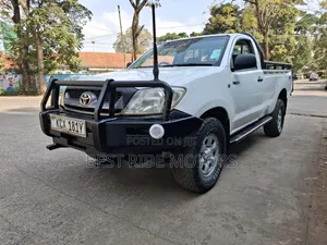 Toyota Hilux 2.5 D-4D 4X4 SRX 2010 Pearl