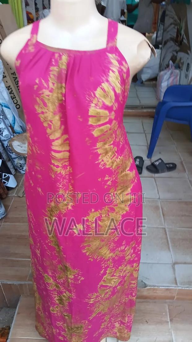 Backless Deras - thumbnail 2