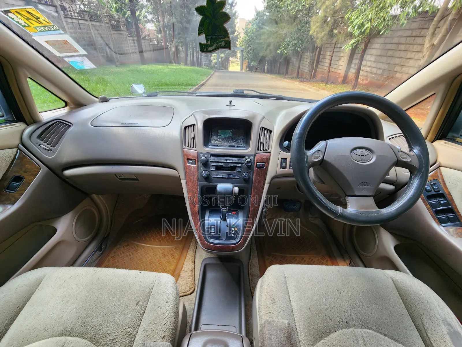 Toyota Harrier 2000 Silver