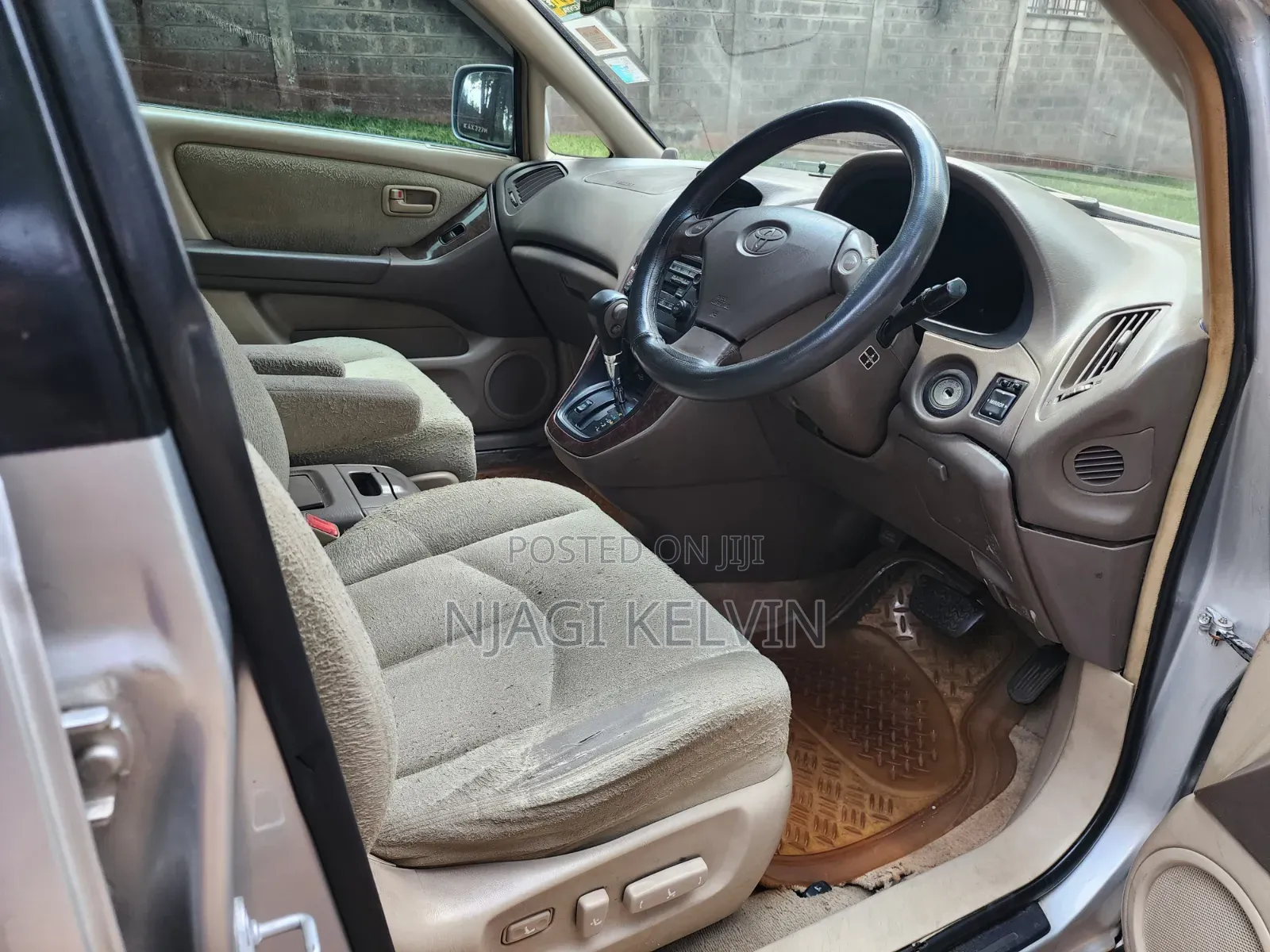 Toyota Harrier 2000 Silver