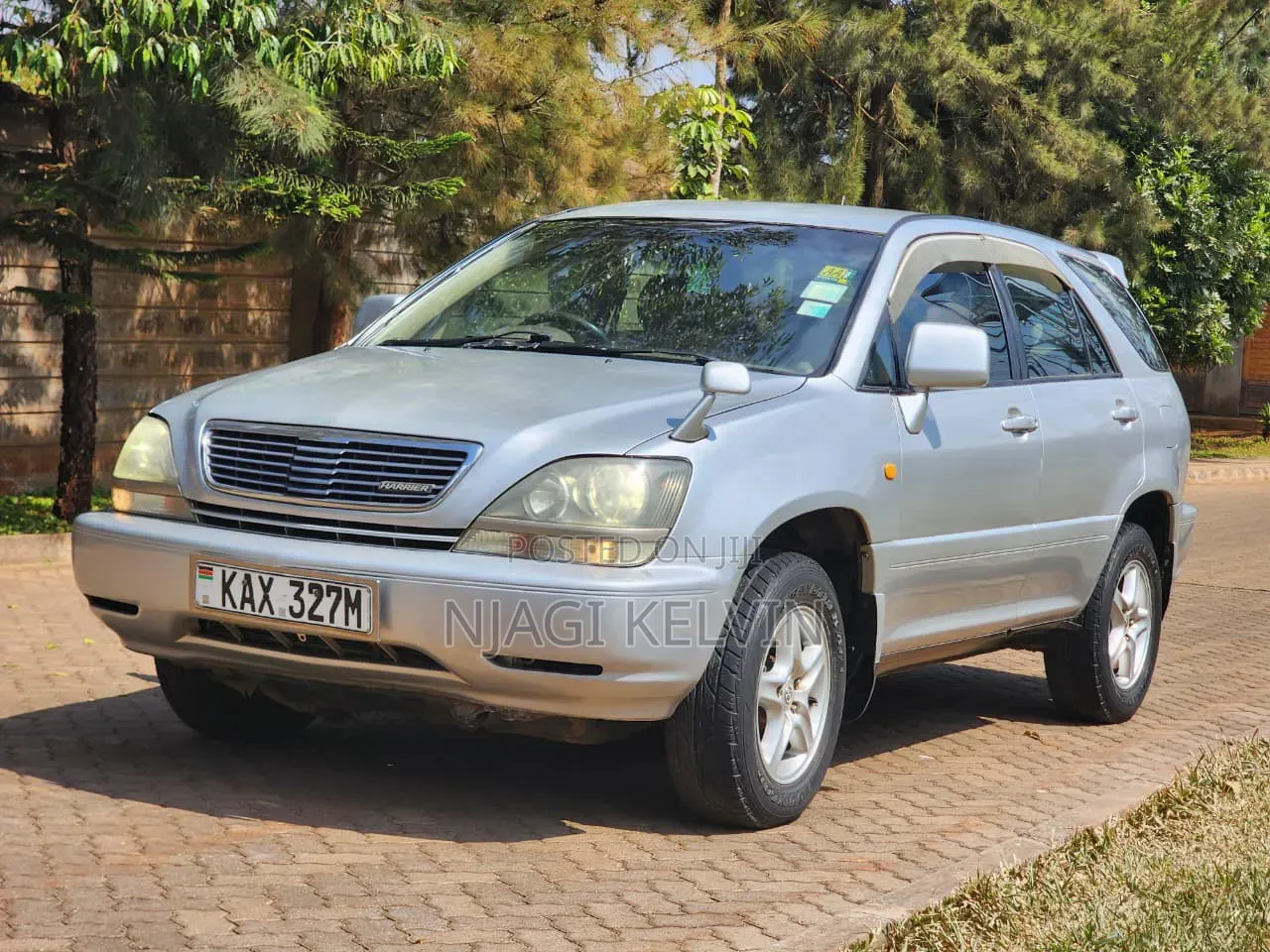 Toyota Harrier 2000 Silver