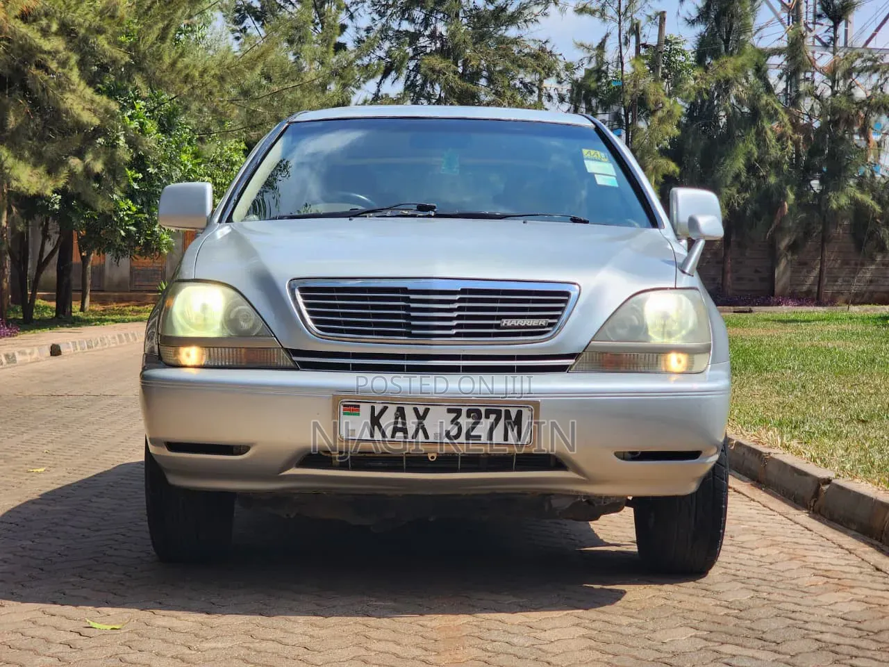 Toyota Harrier 2000 Silver