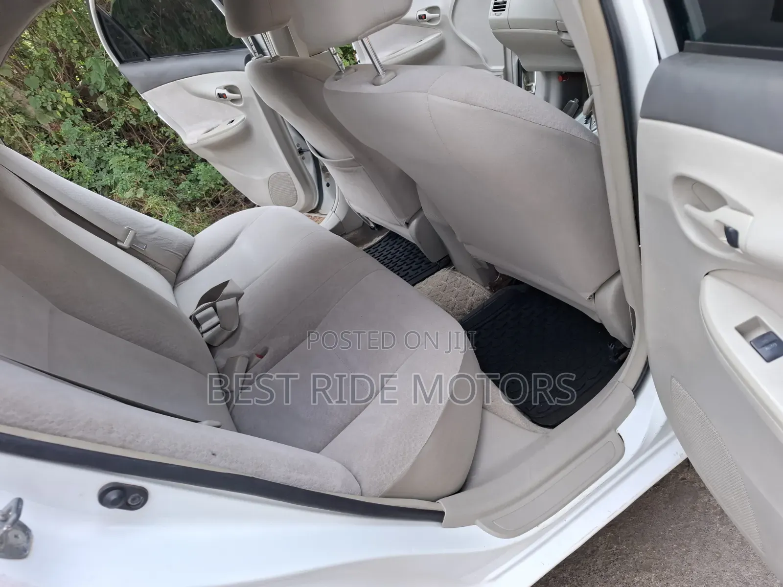 Toyota Axio 2011 Pearl