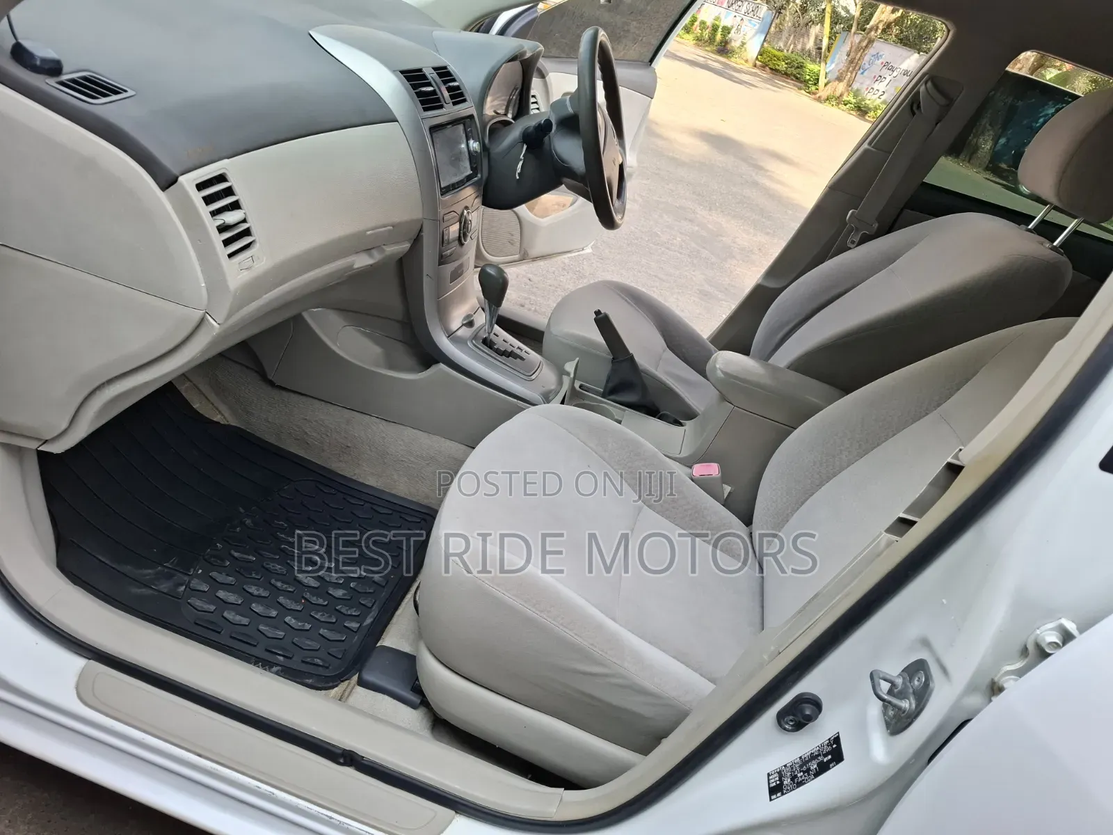 Toyota Axio 2011 Pearl