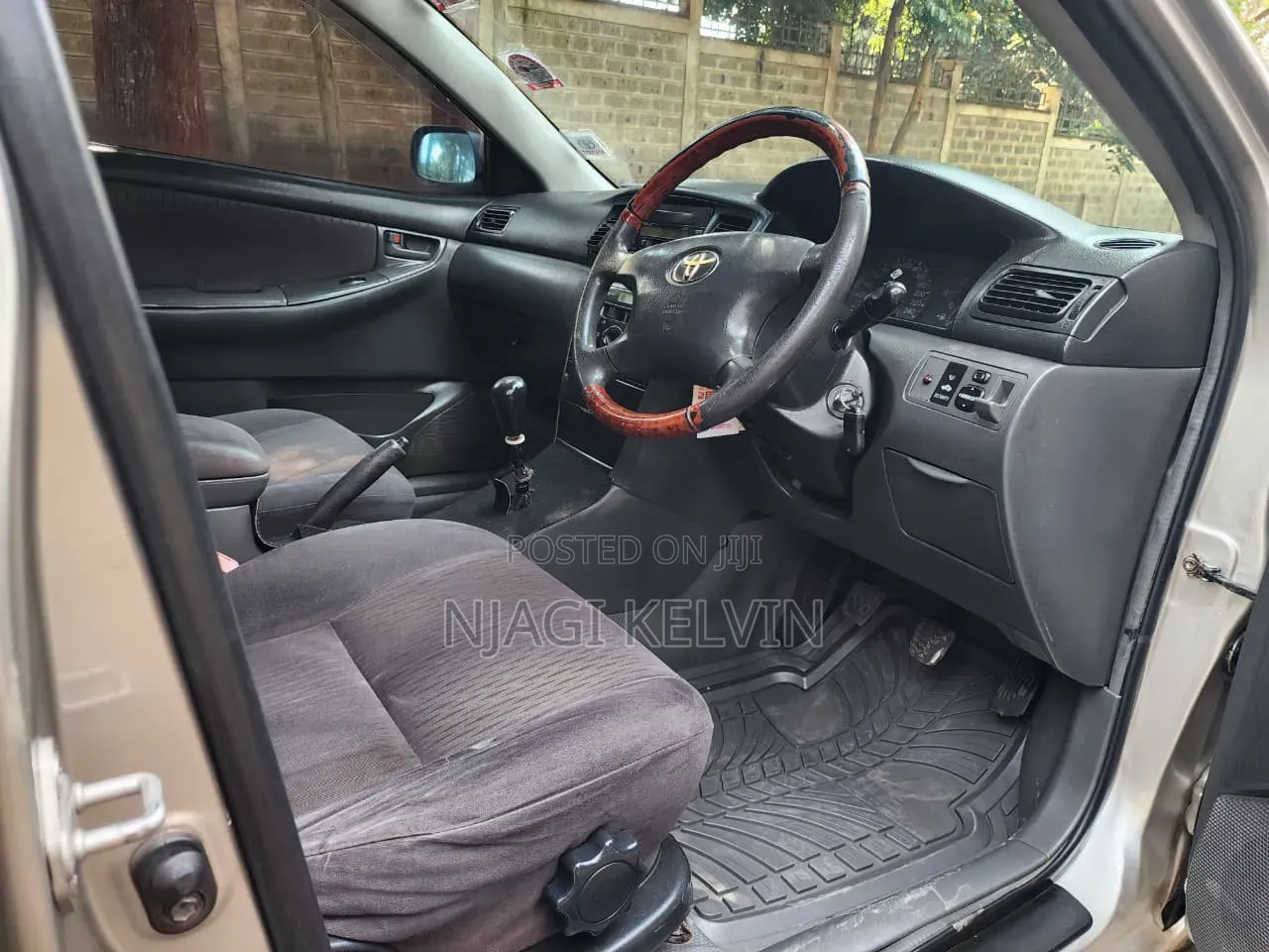 Toyota Corolla 2006 Gold