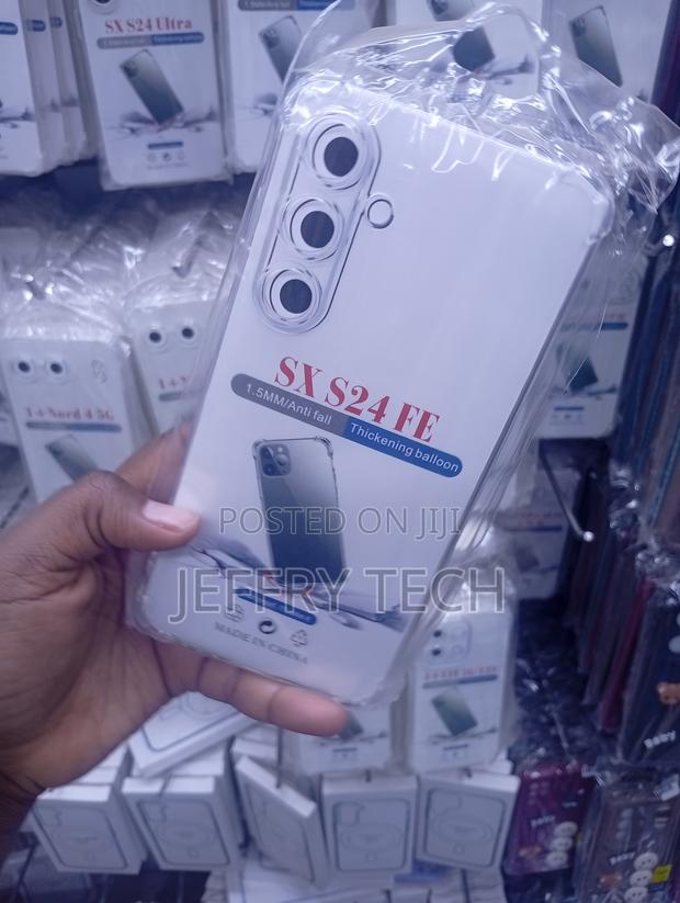 Samsung Galaxy S24 FE: Clear Transparent Finish Design Cover - thumbnail 2