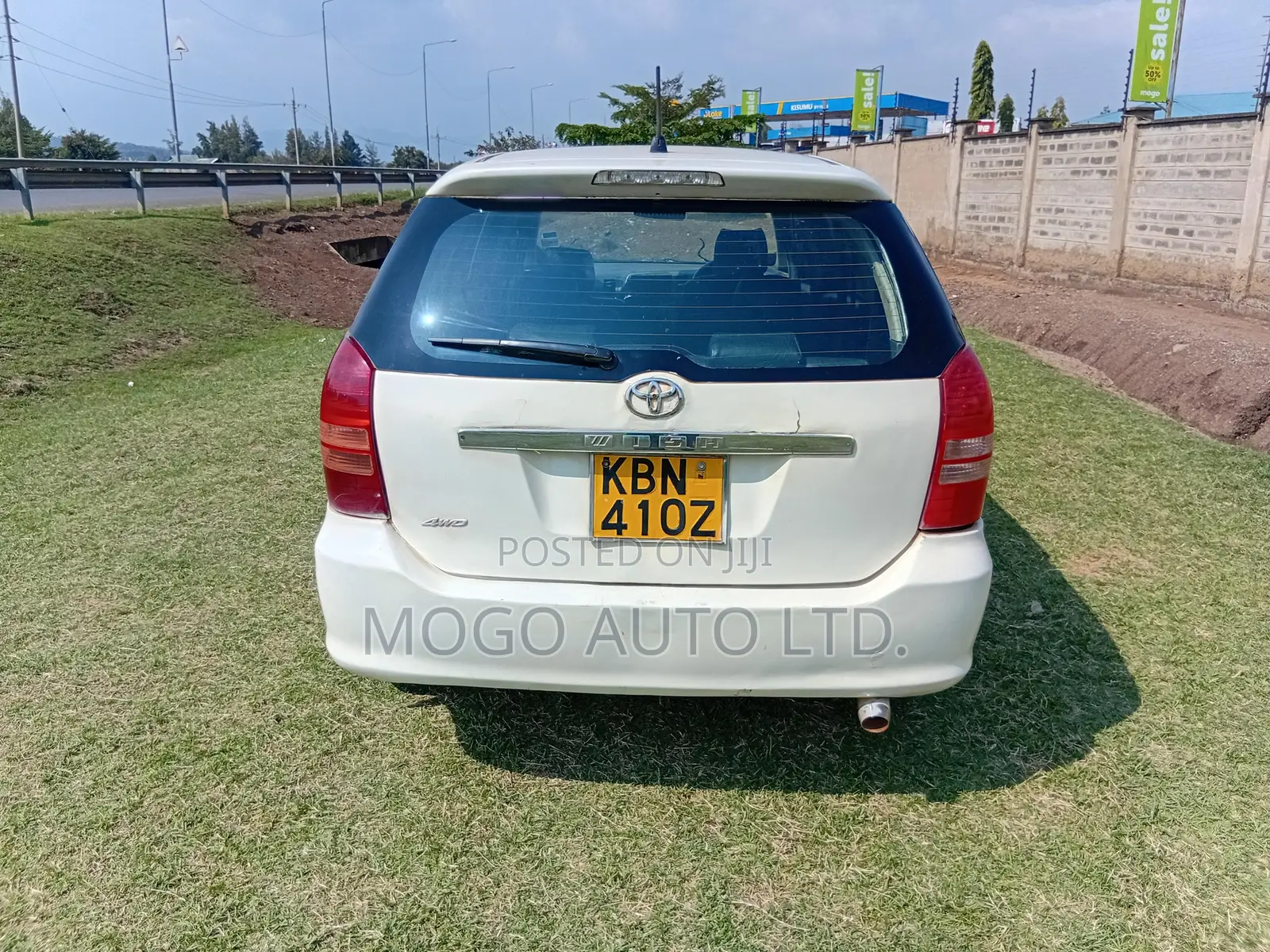 Toyota Wish 2004 White