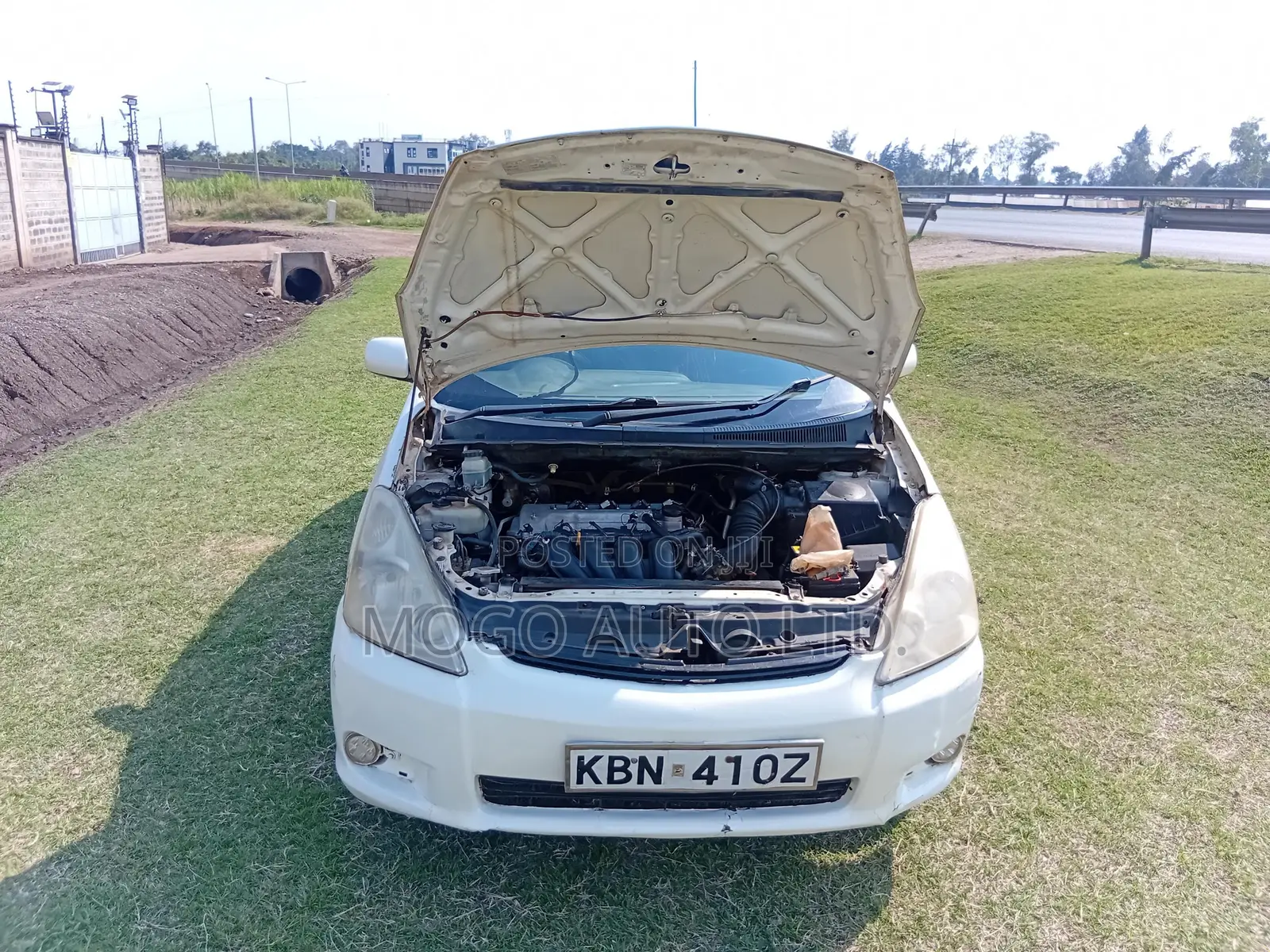Toyota Wish 2004 White