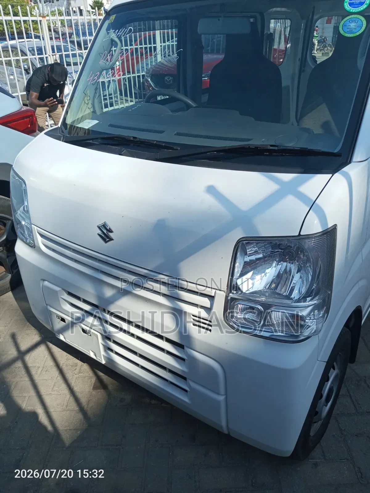 Suzuki Every Wagon 2019 White