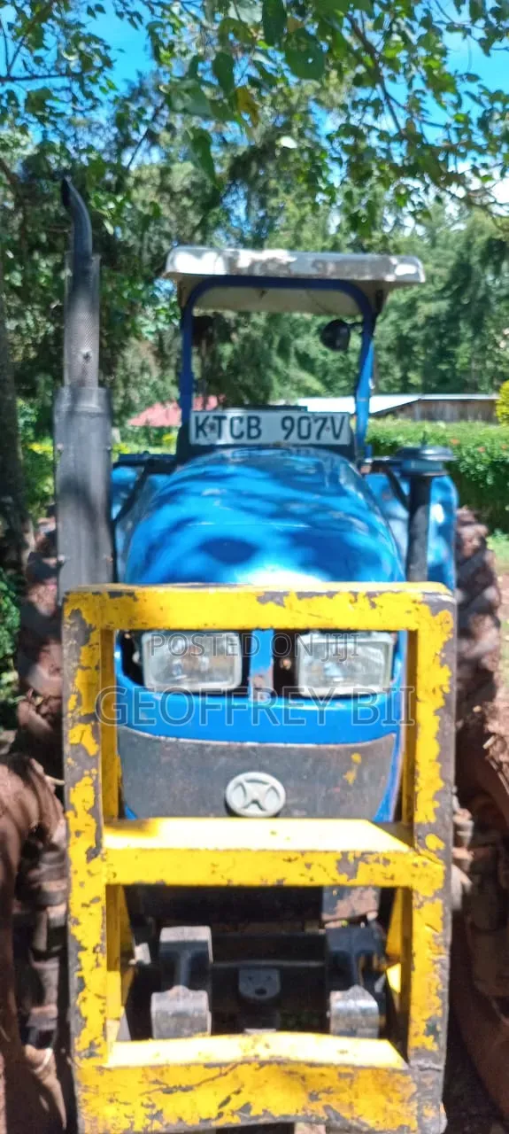 Huaxia China Tractor (HX 604)