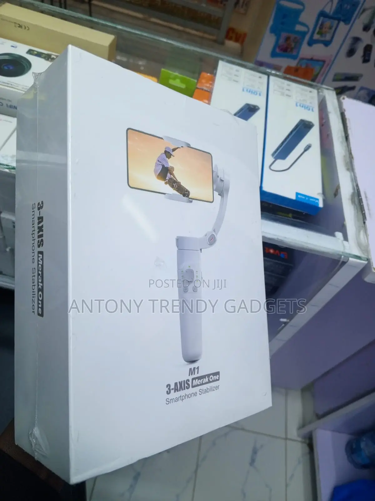 M1 Professional Mobile Gimbal Stabilizer With Face Tracking