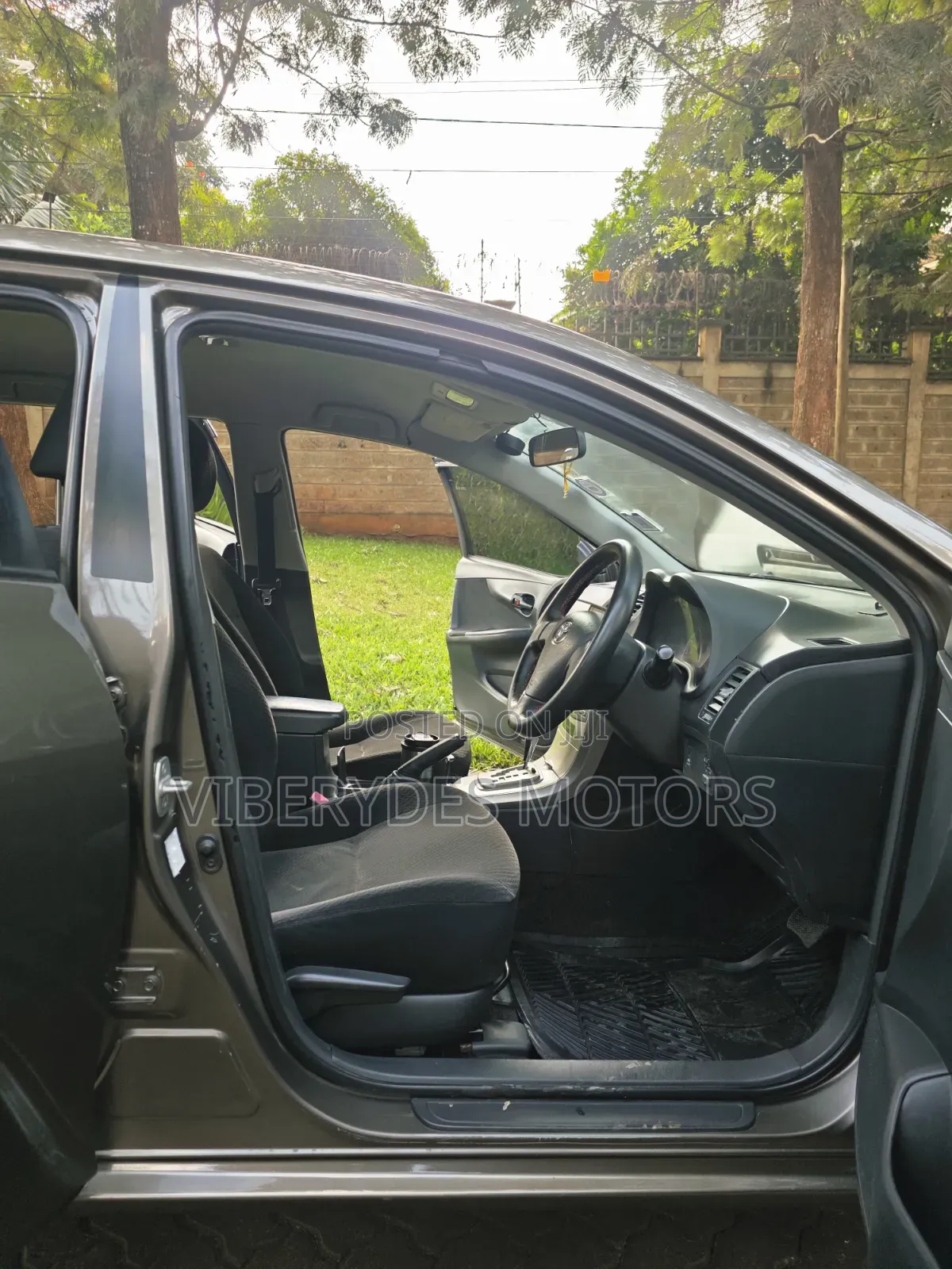 Toyota Corolla Fielder 2013