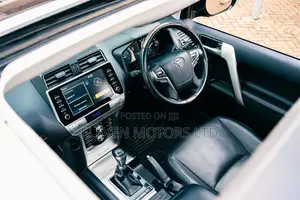 Toyota Land Cruiser Prado 2023 Black