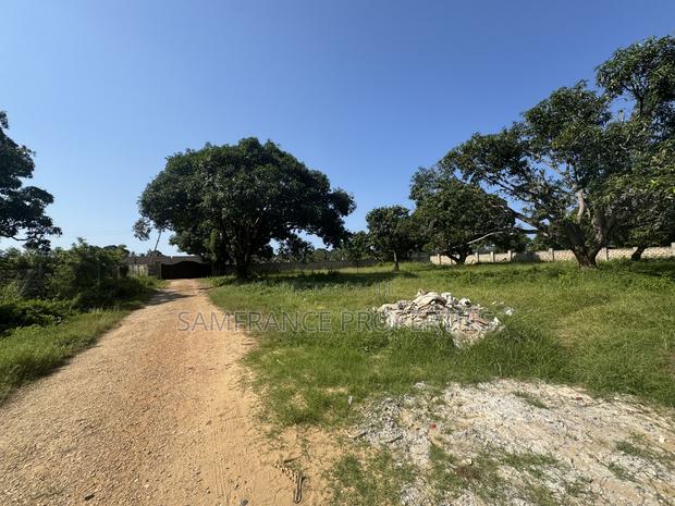 3 Plots Size 50by100 Kikambala Gated Estate - thumbnail 6