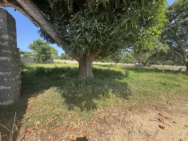 3 Plots Size 50by100 Kikambala Gated Estate - thumbnail 8