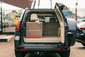 Toyota Land Cruiser Prado 2021 Gray
