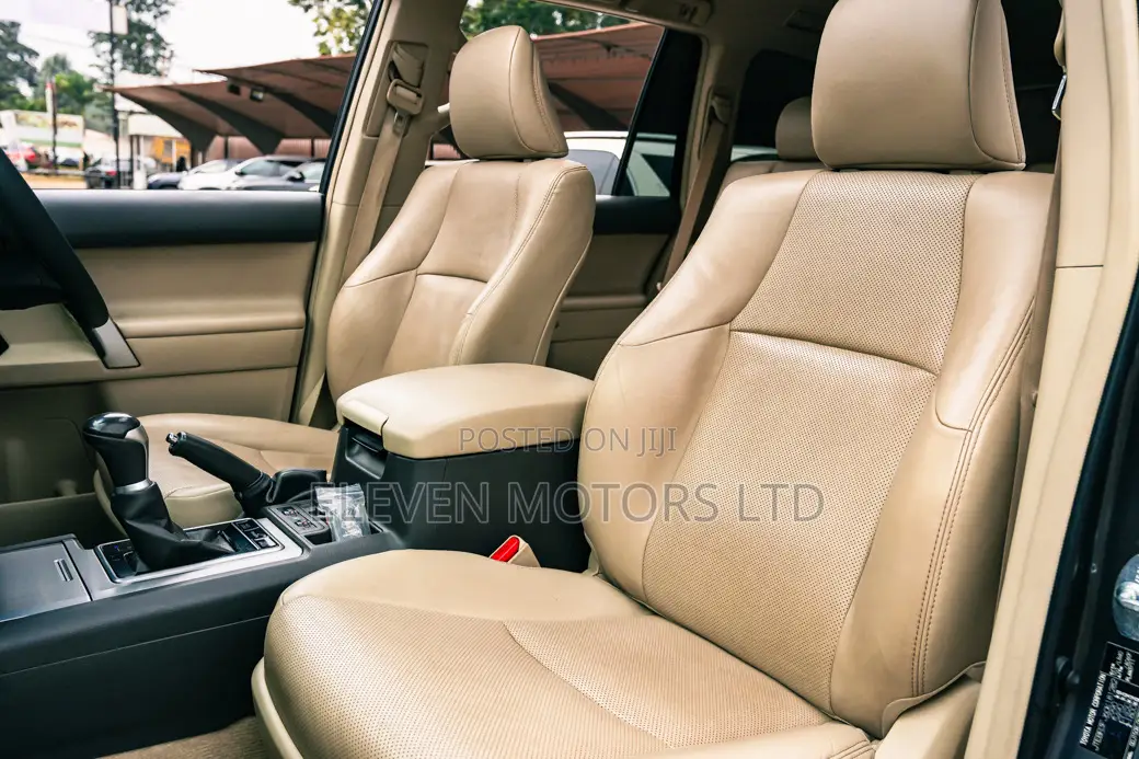Toyota Land Cruiser Prado 2021 Gray