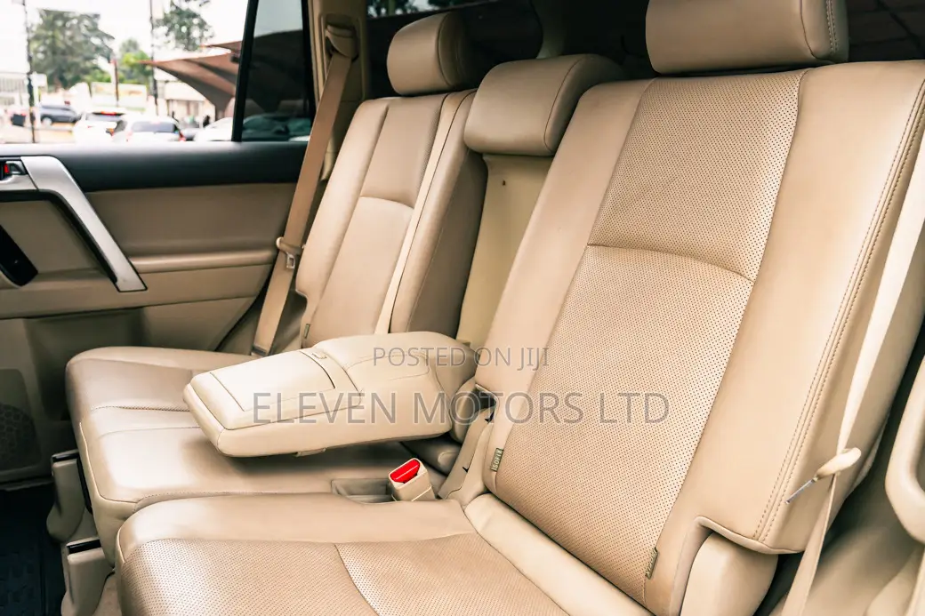 Toyota Land Cruiser Prado 2021 Gray