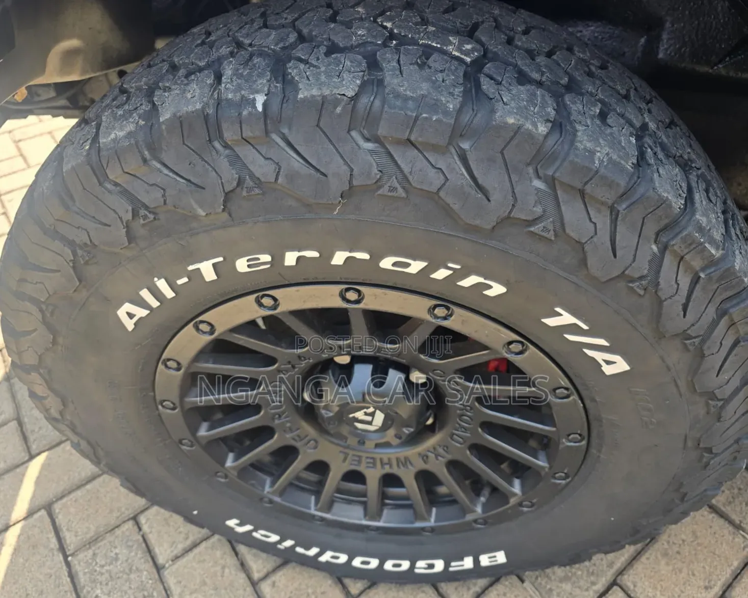 Toyota Land Cruiser 2005 Gray