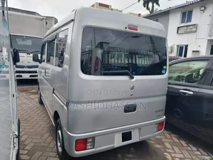 Suzuki Every Wagon 2018 Silver