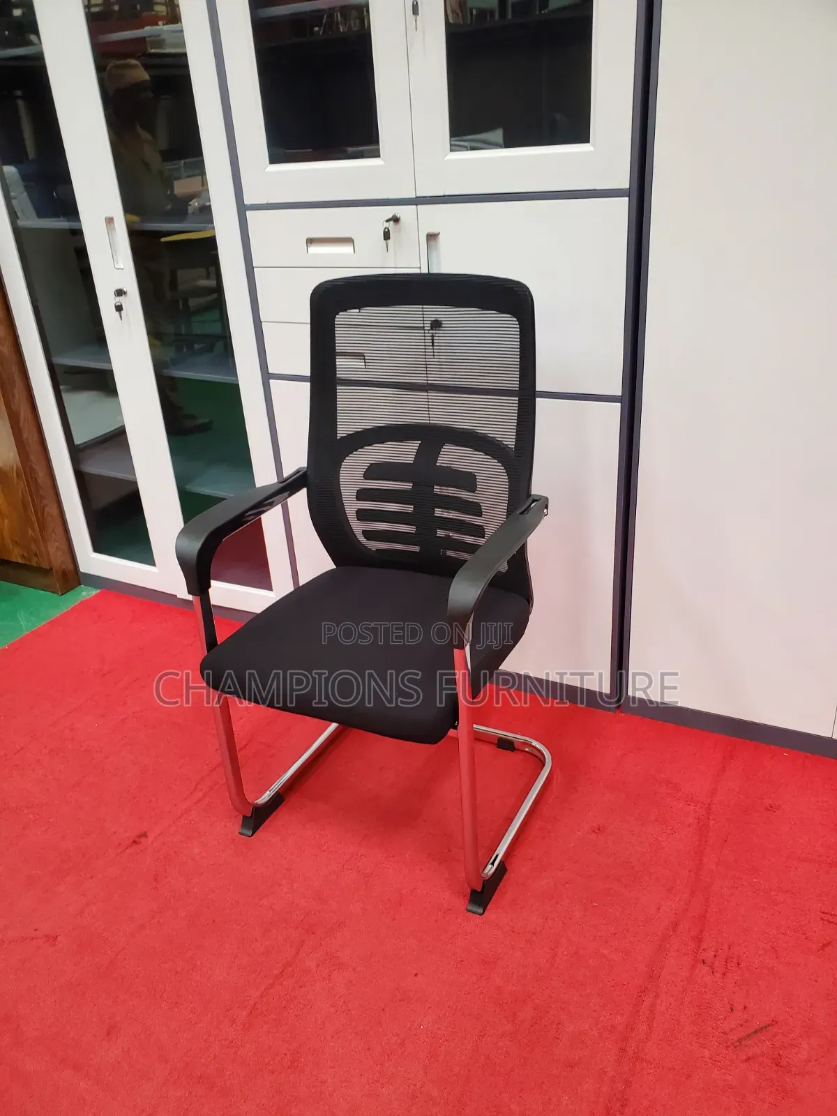 Boardroom/Visitor's Mesh Chair
