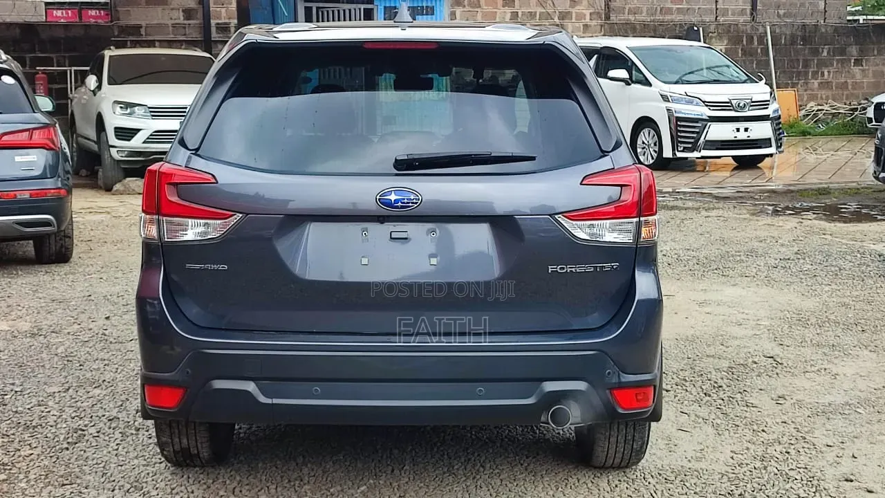 Subaru Forester 2020 Gray