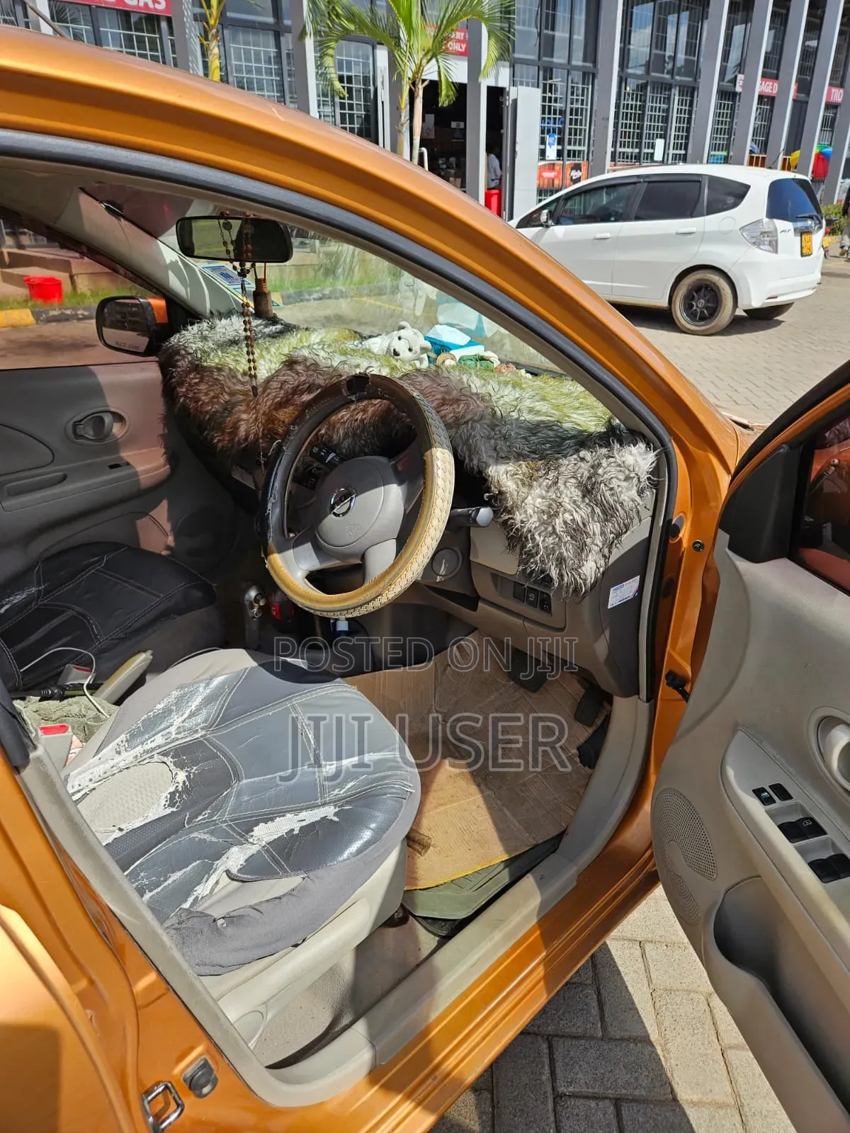 Nissan March 2012 Orange