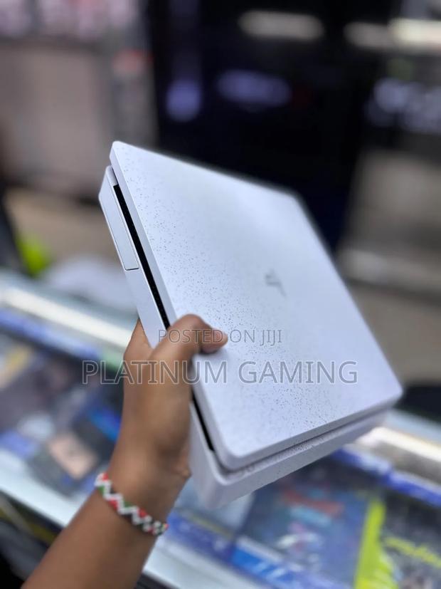 Ex-Uk White Ps4 Slim 500gb - thumbnail 4