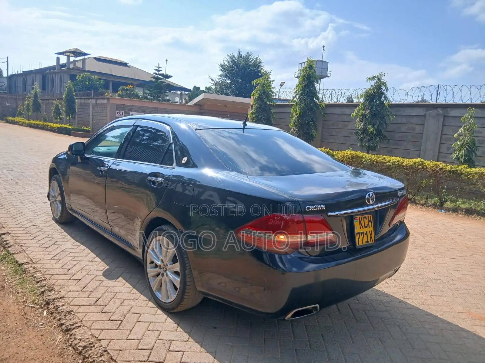 Toyota Crown 2009 Black