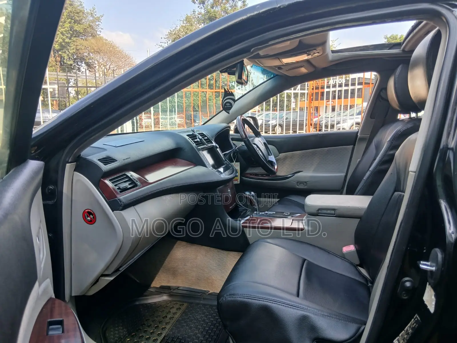Toyota Crown 2009 Black