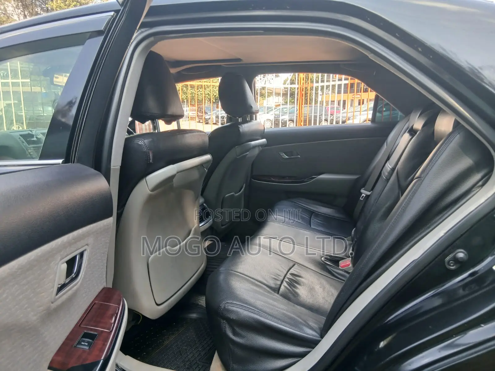 Toyota Crown 2009 Black
