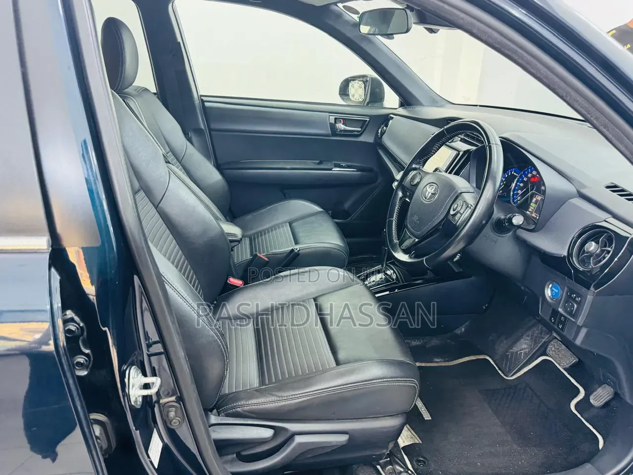Toyota Corolla Fielder 2019 Blue
