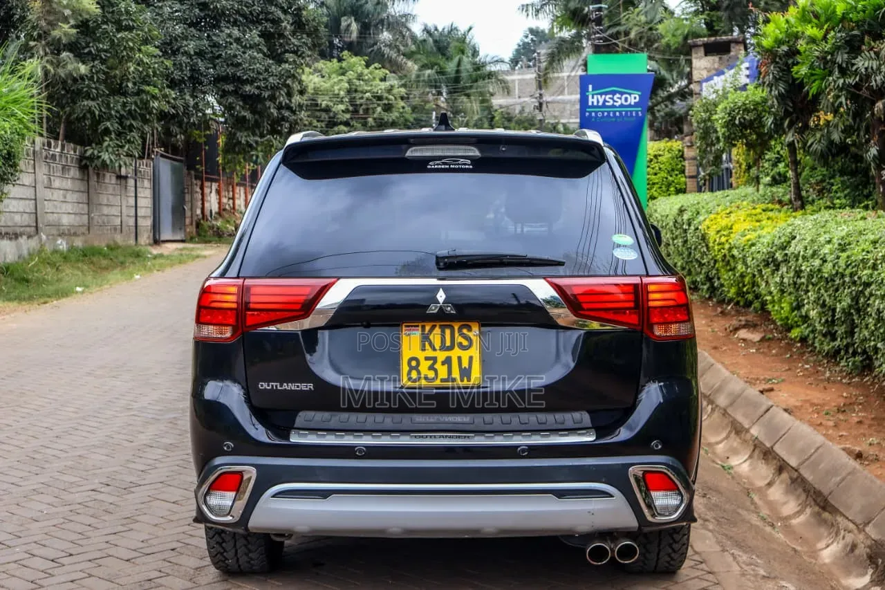 Mitsubishi Outlander 2019 Black