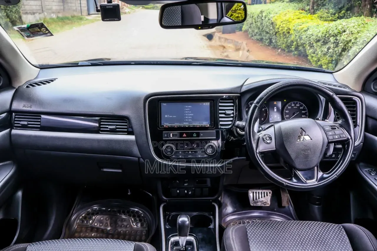 Mitsubishi Outlander 2019 Black