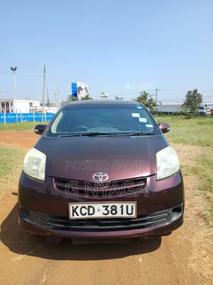 Toyota Passo Sette 2008