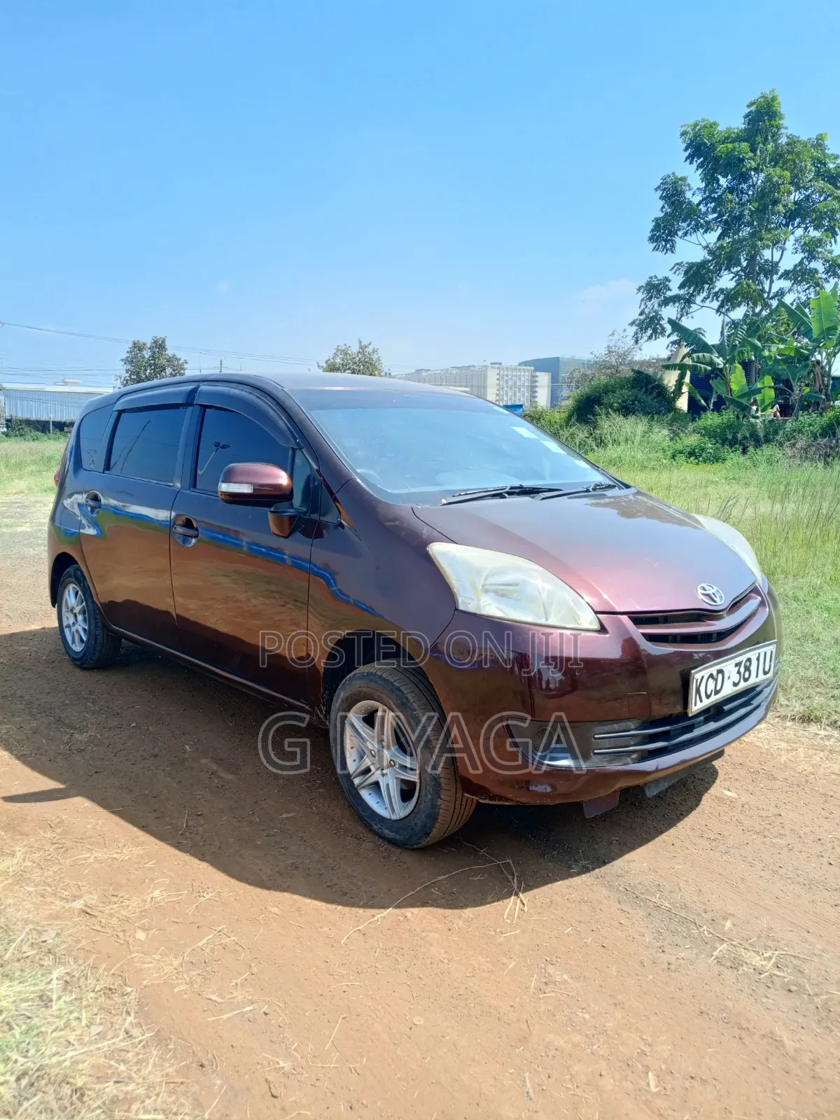 Toyota Passo Sette 2008