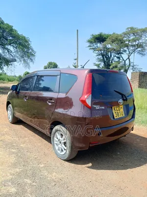 Toyota Passo Sette 2008