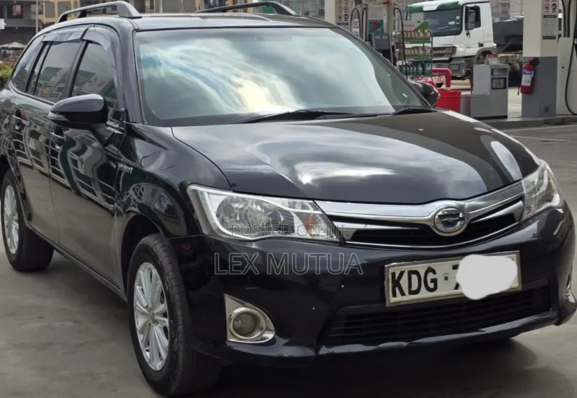 Toyota Corolla Fielder 2015 Matt Black