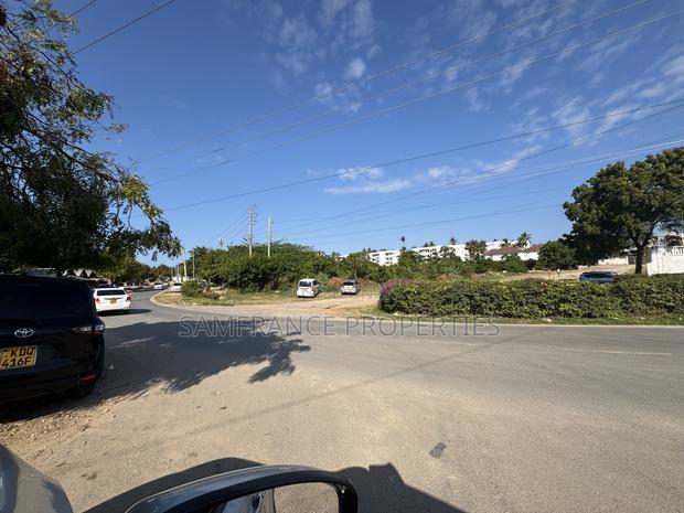 Prime One Acre Plot Next to Pride Inn Paradise Shanzu - thumbnail 3