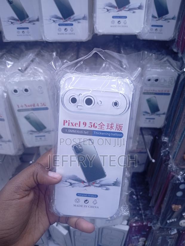Google Pixel 9 Horizontal Pill-Shaped Camera Cutouts Case