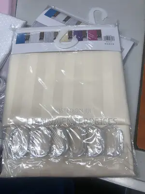 Plain Shower Curtain**shower Curtain**