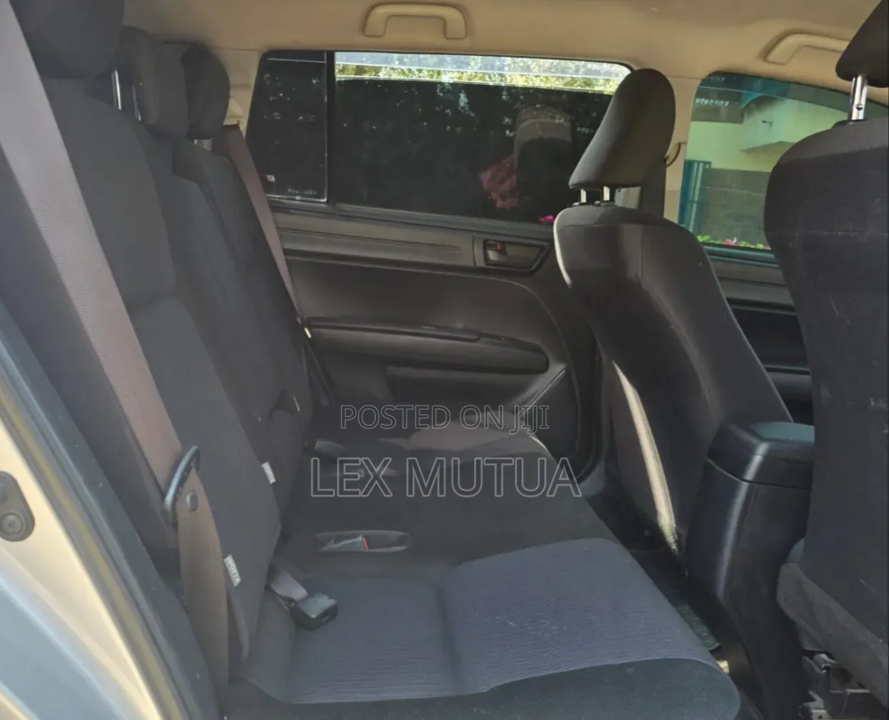 Toyota Corolla Fielder 2018 Silver