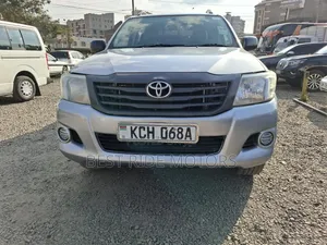 Toyota Hilux 2015 Silver